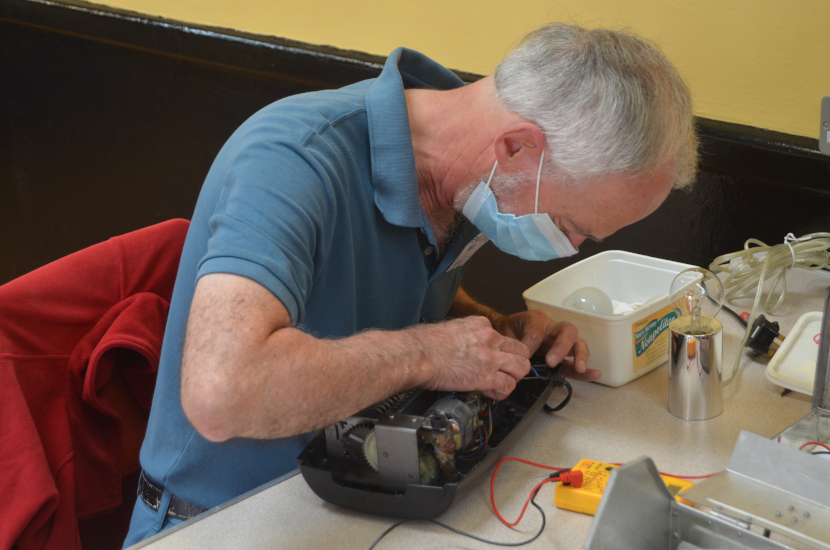 Repair Cafe Havant item being repaired